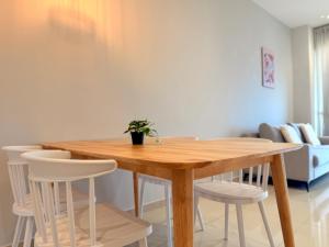 Iconic Regency Seaview Homestay with Rooftop Pool