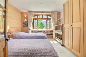 Four story family Chalet Eden