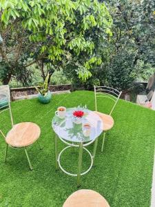 Charming 3-Bedroom Apartment with Garden in Kandy