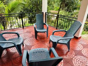 Charming 3-Bedroom Apartment with Garden in Kandy