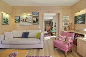 Four story family Chalet Eden