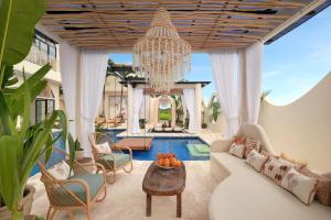 Luxury Homes Abroad & LHL Magazine Featured Villa