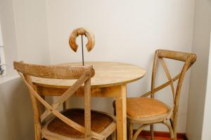 The Valley Escape - The Refined Arches