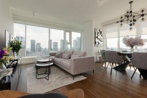 Unique Tower Premium LUX Apartments Heart of Warsaw by Renters Prestige