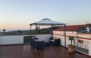 Amazing Apartment In Ricadi With Wifi