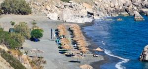 Seafront Villa Cside w BBQ and private yard