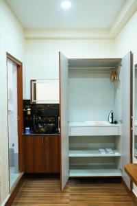 Grand Maalyasa Hotel and Suites, US Consulate