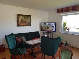 2 Raumwohnung mit sonniger Terrasse und Seeblick