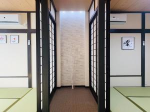 東京民泊 貸し切り一軒家 モダン和風 畳 青砥 上野 プライベート空間 最大8名 ファミリータイプ