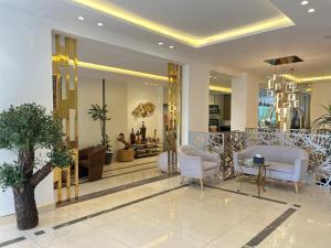 Mass Paradise Hotel