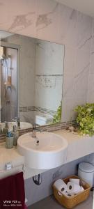 Peaceful 2-Bedroom Beachside Retreat in Cha-Am