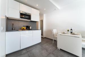 Malagasuite Stella Maris Front beach