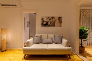 Zamalek Apartment Stylish Top-notch 2BR - Apt11