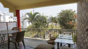 Piece Cube Service Apartment