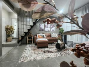 Semi-industrial cozy home