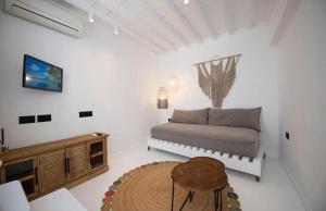 Yalos View Suite by Toy Mykonos