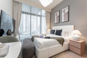 StayShort - Apartment in Meydan sleeps 2 with Private Balcony