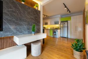 Zamalek Top-notch 1BR with Private Jacuzzi-RoofTop