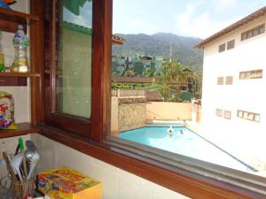 Casa em condomínio na Praia do Lázaro - Ubatuba