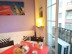 Charming Malaga Stay: Walk to Top Sights