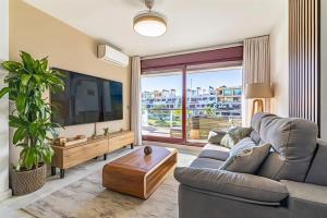 Winter Pool Tennis Gym Jacuzzi Sauna near Marbella