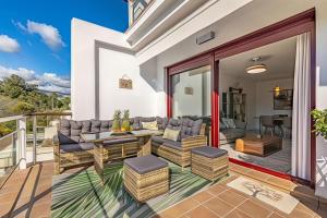 Winter Pool Tennis Gym Jacuzzi Sauna near Marbella