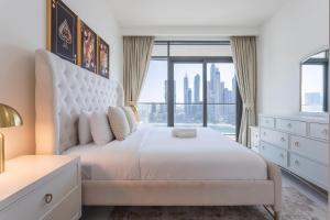 Vacationer Holiday Homes l Stunning 2 Bed l Marina Skyline l Beach Access