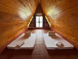Ahas Pokuna Holiday Resort
