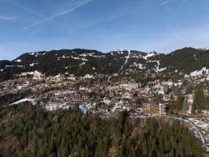 Apartment Le Bristol A28 by Interhome