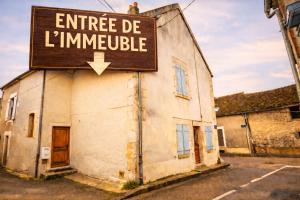 Big Apple - Studio paisible - parking gratuit - 2 personnes - Village Vaux 3 minutes Auxerre