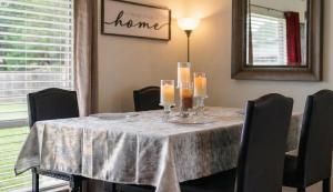 Cozy 3BR Home Escape, Modern & Serene