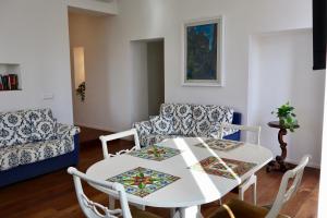 Santa Cristina Suite balcone con vista