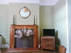 Hysryb Cottage