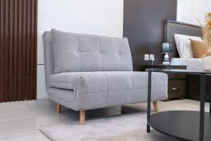 Free housekeeping visits during your stay - StayShort - Chic Business Bay Studio for 3 in Prime Location