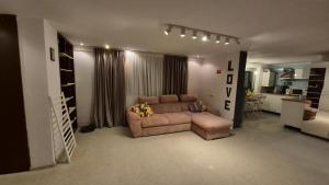 Criselma house Berceni - Apartament liniștit lângă Sun Plaza și spitale