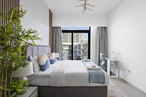 VayK - Contemporary 1BR in a New JVC Community