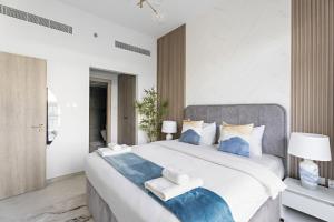 VayK - Contemporary 1BR in a New JVC Community