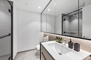 VayK - Ideal Studio in Sobha Hartland