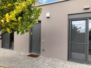 Pikermi garden suite