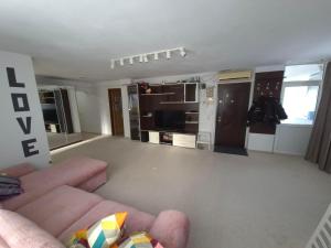 Criselma house Berceni - Apartament liniștit lângă Sun Plaza și spitale