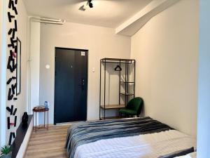 E - Central Room Two