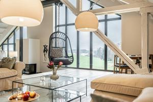 Traditional Architecture Meets Modern Design