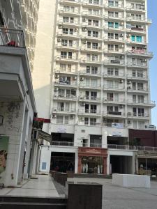 Sunrise Elite Suites DLF MyPad