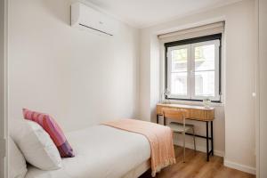 Stunning Views | Lisbon Chic Stay