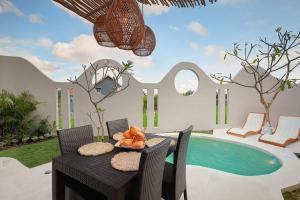 Canggu Buduk1 Ricefield View Villa with pool Complex