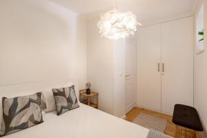 Alfama Cozy Hideaway | 2BR Stay