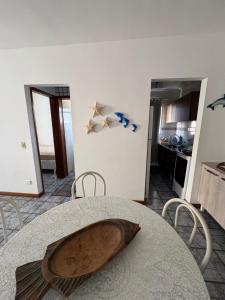 Apto na Praia Grande, Ubatuba SP Até 6 Pessoas