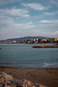 Hyper centre spacieux & lumineux proche Palais