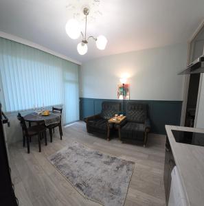 ZAKKY STUDIO Cozy Apartment to the City Center and International Fair