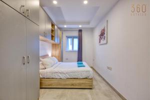 Gzira Central HUB 3BR Apartment Close to Seafront with AC